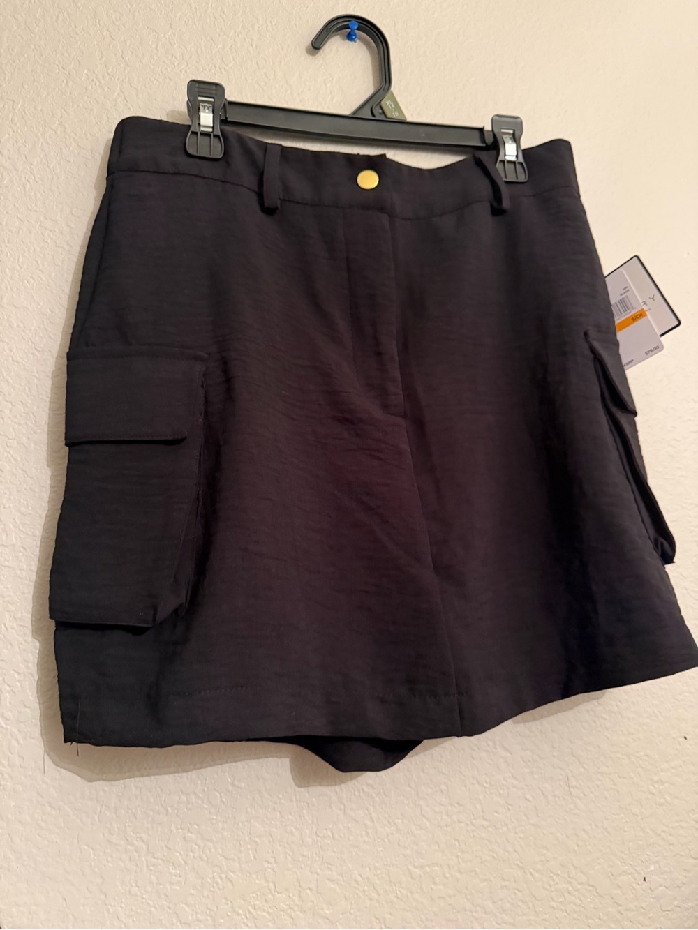 Laundry By Shelli Segal Black Cargo Skort with Gold Button
